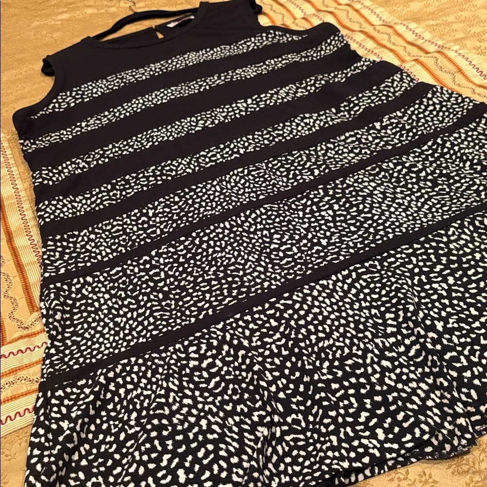 NWOT Michael Kors Black & White Patterned Dress, Polyester Blend, Ruffled Hem 3X